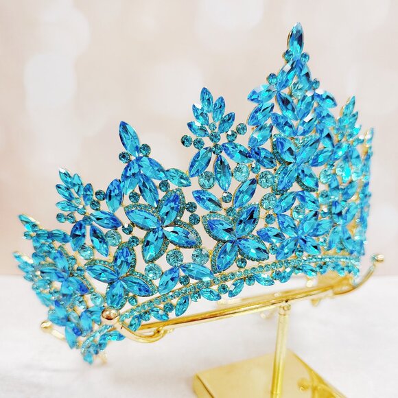Mermaid crown, Fairy headpiece, bridal wedding crown, stunning gold crown main image 9